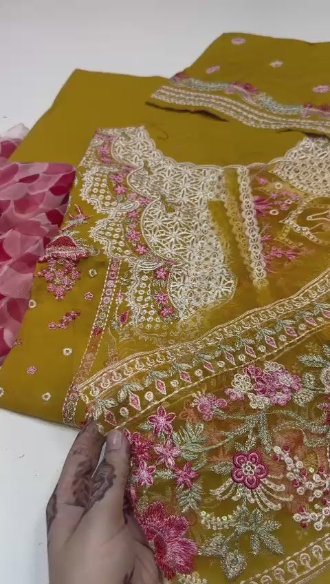 (A) Bedar's embroided lawn (3pc)(unstitch new collection) with (most beautiful)(chiffon dupatta) and (very soft fabric)