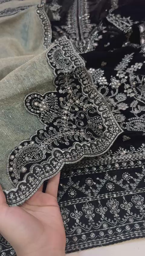 (A) Bedar's embroided velvet (3pc)( unstitch new collection) with (cotton net dupatta)