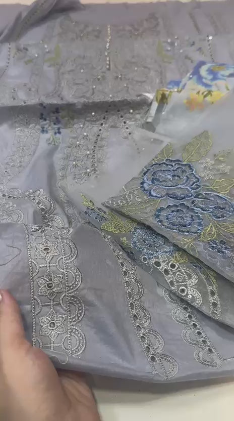 Maria b lawn