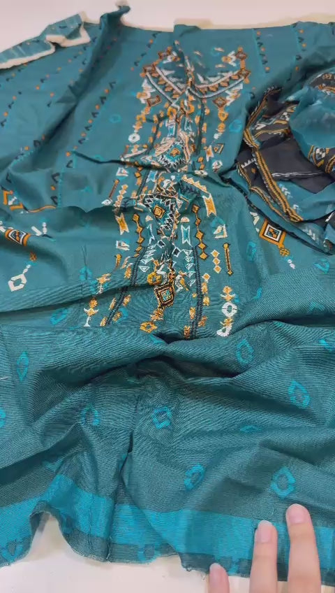 (A) Beechtree printed khaddar (2pc)(unstitch new collection)